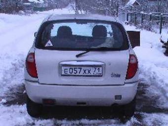 1998 Daihatsu Sirion Pictures