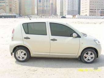 2005 Daihatsu Sirion Pictures