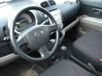 2005 Daihatsu Sirion Pics