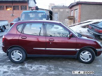 1998 Daihatsu Storia