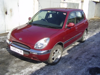 1998 Daihatsu Storia