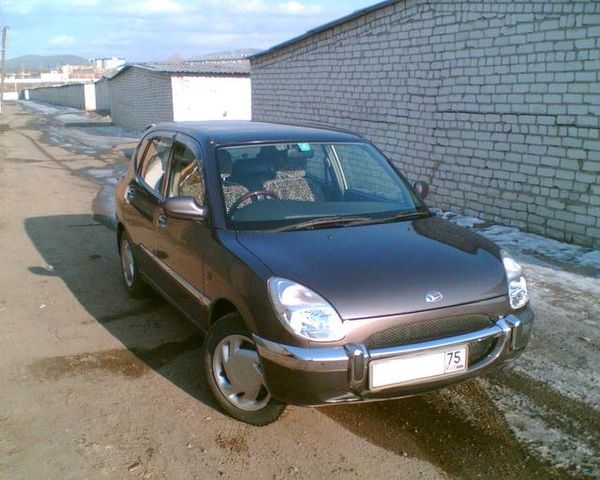 1998 Daihatsu Storia