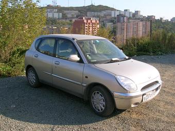 1998 Daihatsu Storia