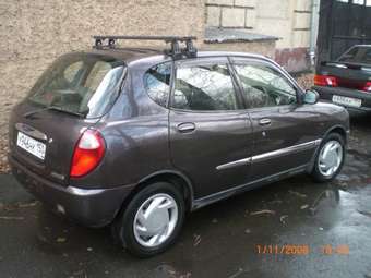 1998 Daihatsu Storia Images