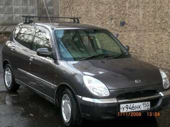 1998 Daihatsu Storia Pictures