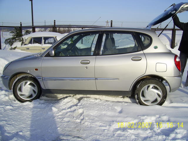 1998 Daihatsu Storia