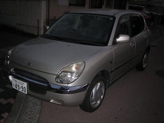 1999 Daihatsu Storia