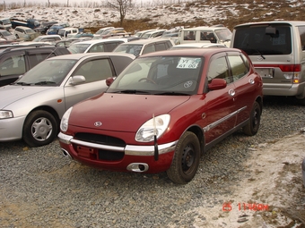 1999 Daihatsu Storia