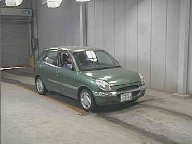 1999 Daihatsu Storia Pictures