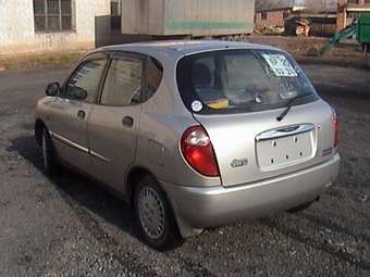 1999 Daihatsu Storia Images