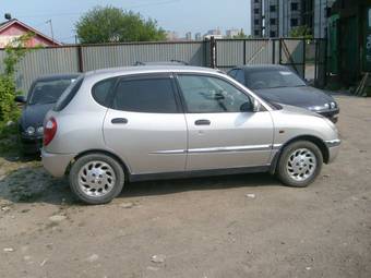 1999 Daihatsu Storia Pics