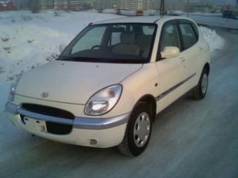 2000 Daihatsu Storia