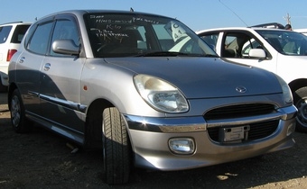 2000 Daihatsu Storia