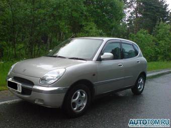 2000 Daihatsu Storia