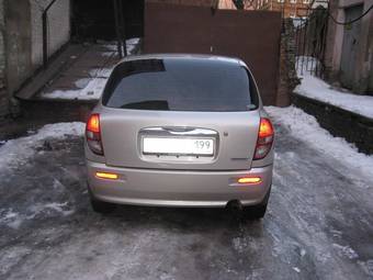 2001 Daihatsu Storia Pictures