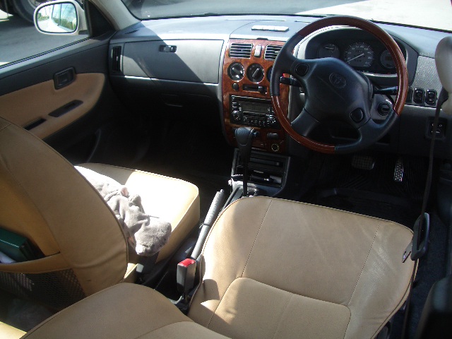 2002 Daihatsu Storia