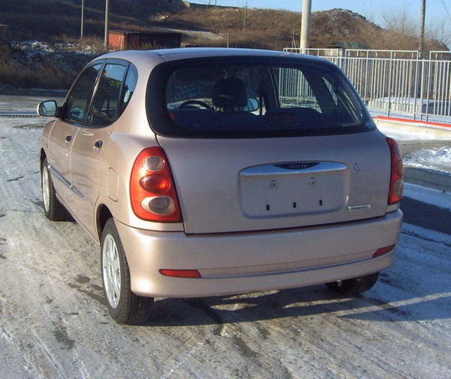 2002 Daihatsu Storia