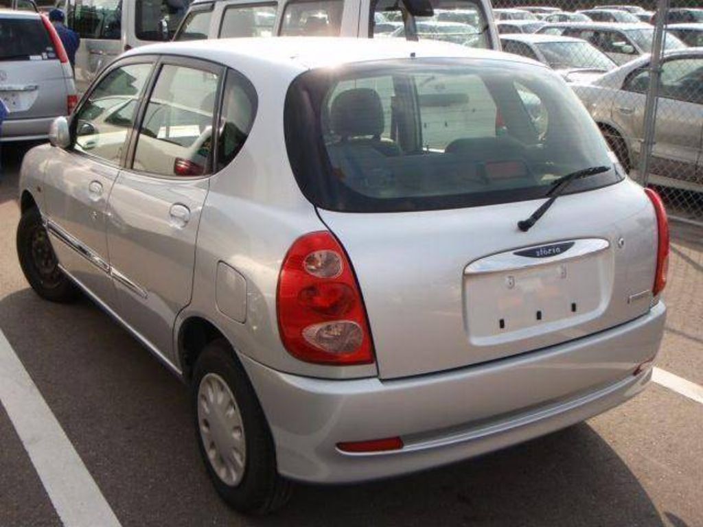 2003 Daihatsu Storia