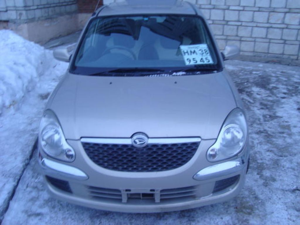 2003 Daihatsu Storia