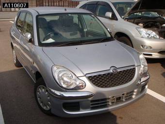 2003 Daihatsu Storia Pictures