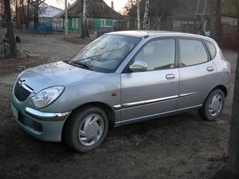 2003 Daihatsu Storia