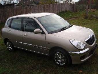 2003 Daihatsu Storia Pictures