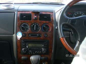 2004 Daihatsu Storia Pics