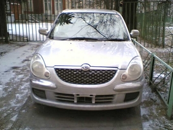 2005 Daihatsu Storia