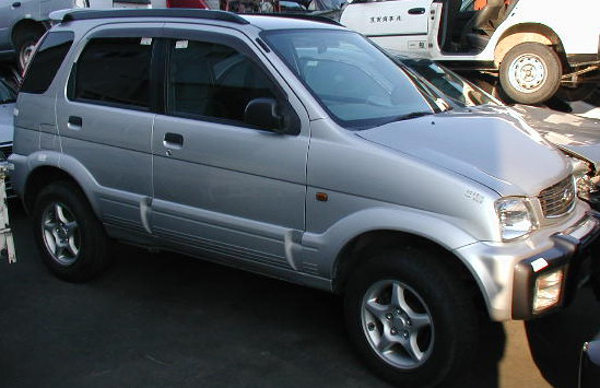 1999 Daihatsu Terios Photos