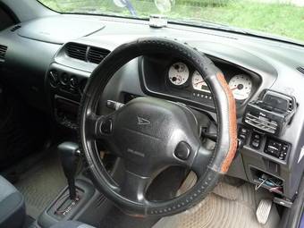 2002 Daihatsu Terios Photos