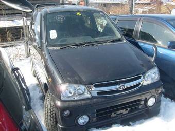 2003 Daihatsu Terios Photos