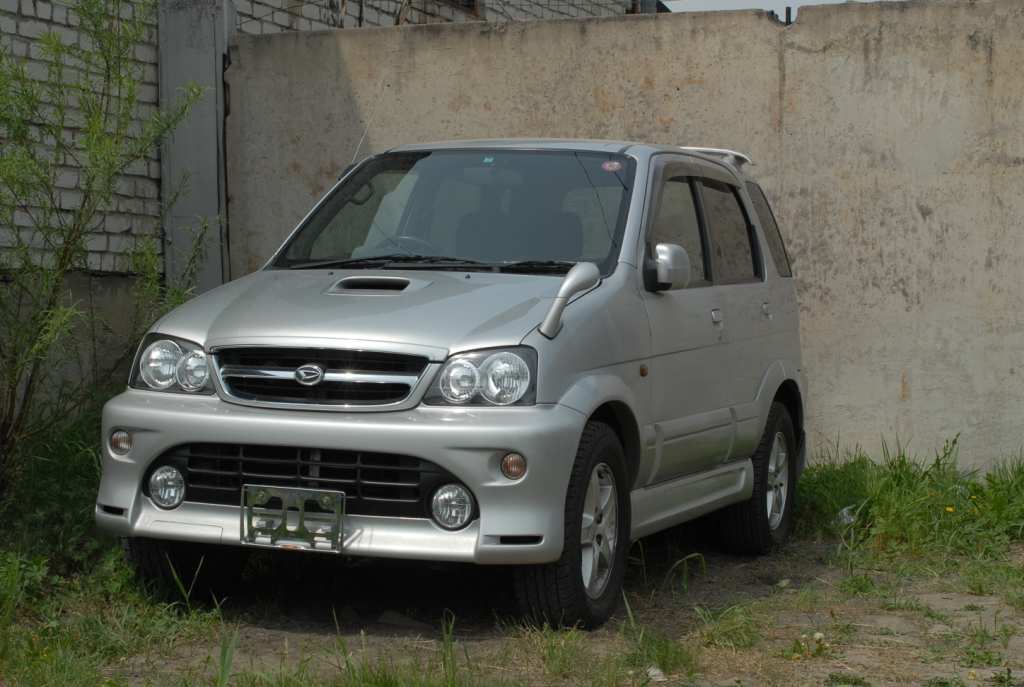 Дайхатсу Териос 2003