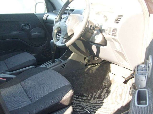 2004 Daihatsu Terios