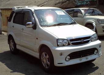 2004 Daihatsu Terios Images