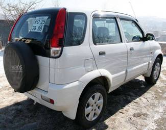 2005 Daihatsu Terios Images