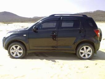 2008 Daihatsu Terios Images