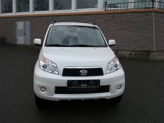 2012 Daihatsu Terios Photos