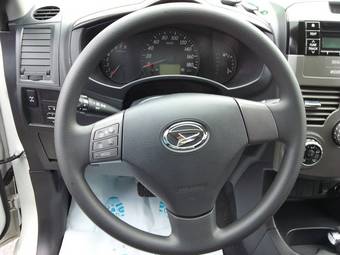 2012 Daihatsu Terios Pics