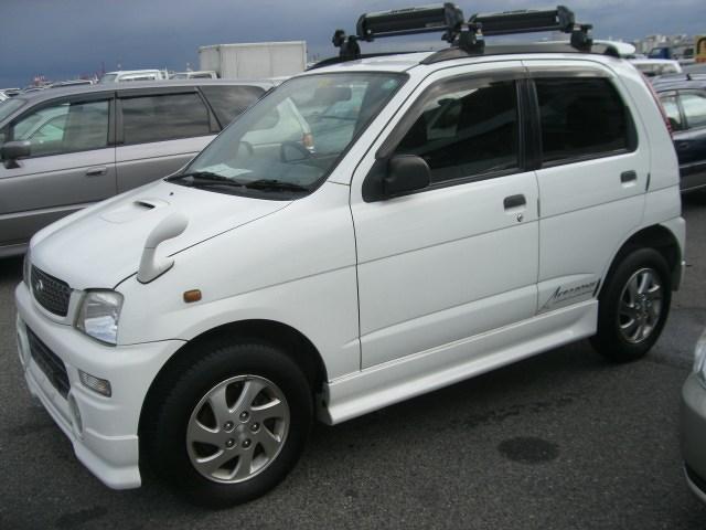 Дайхатсу приморском крае. Daihatsu Terios Kid 2000. Daihatsu Terios 1999. Дайхатсу Териос 1999. Дайхатсу Териос КИД 1999.