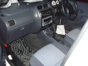 2002 Daihatsu Terios Kid Images