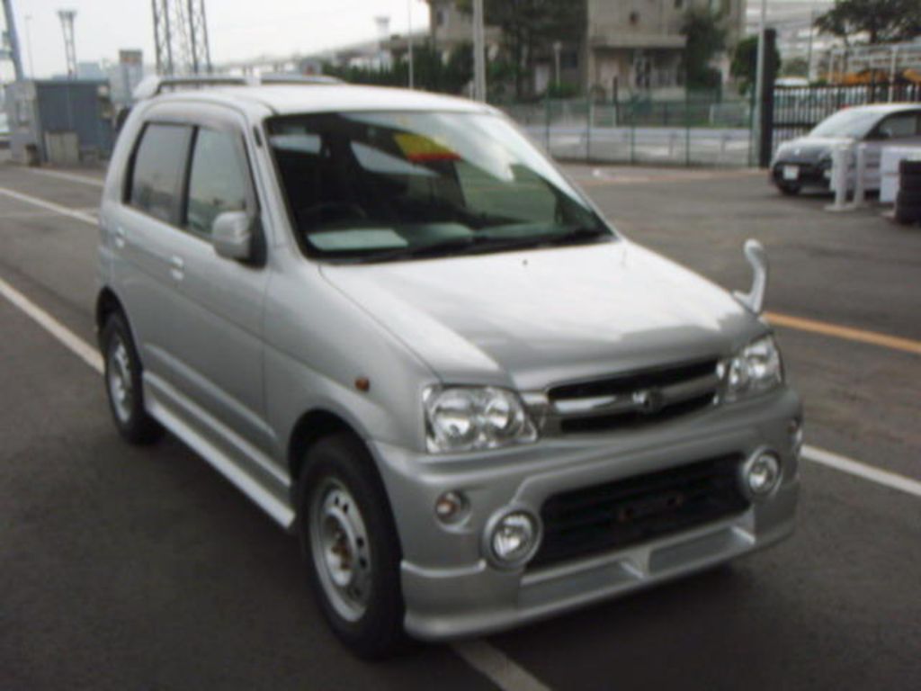 2004 Daihatsu Terios Kid
