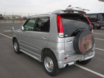 2004 Daihatsu Terios Kid Photos