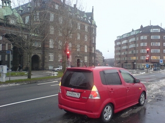 2000 YRV