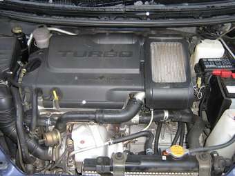 Daihatsu YRV