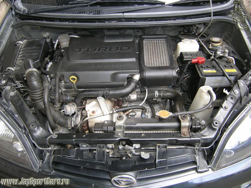2000 Daihatsu YRV For Sale