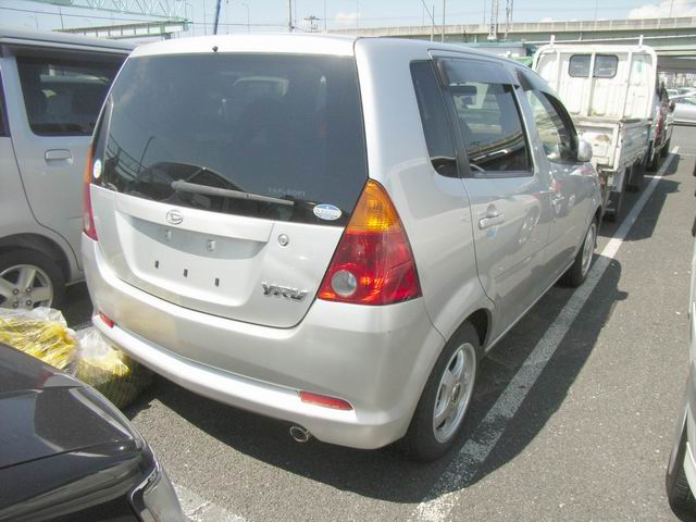 2000 Daihatsu YRV For Sale