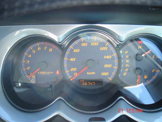 2000 Daihatsu YRV Photos