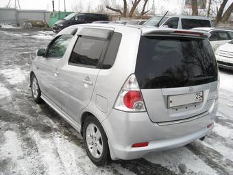 2000 Daihatsu YRV For Sale