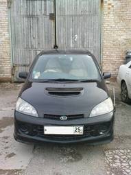 2000 Daihatsu YRV Pics
