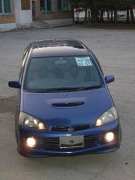 2000 Daihatsu YRV Photos